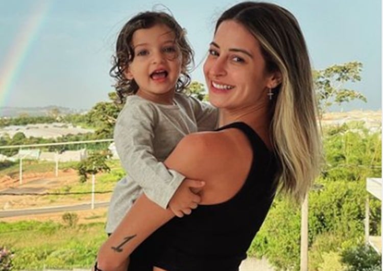 Tamy Contro e a filha, Marieva - Reprodução instagram