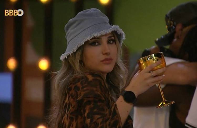 Amanda Meirelles conquista nova marca no Instagram e web dispara: “Campeã do BBB23”