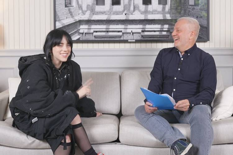 Billie Eilish conversa com Álvaro Pereira Júnior