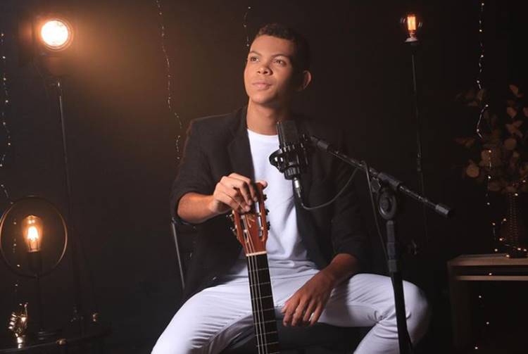 Jessé Aguiar, após polêmicas na carreira, anuncia saída da música gospel