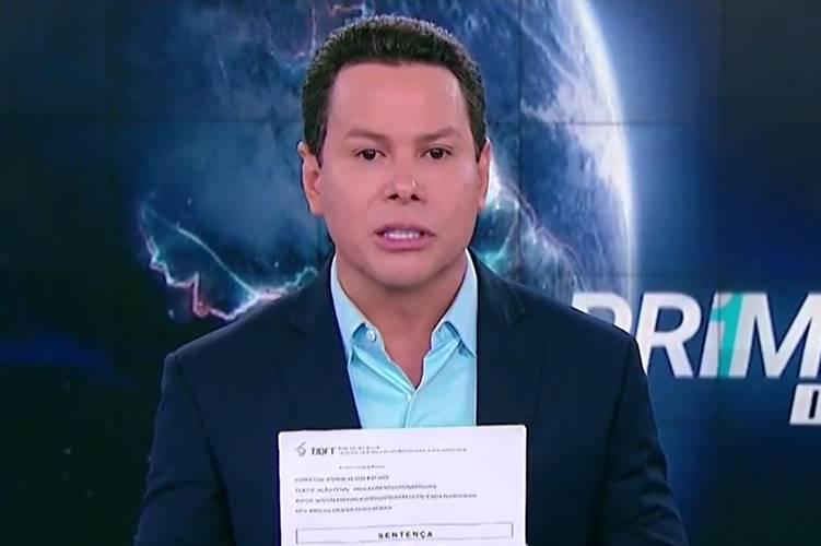 Marcão do Povo chora ao vivo no ‘Primeiro Impacto’ ao falar sobre inocência em processo movido por Ludmilla