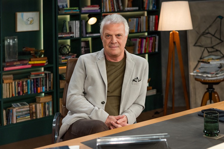Globo toma decisão final sobre novo formato do talk show de Pedro Bial