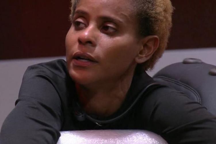 BBB23: Após 15 horas de prova, Aline cai no choro