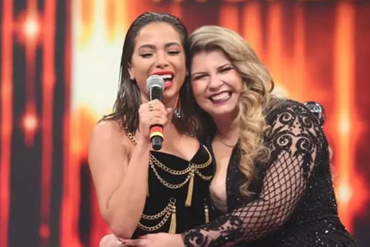 Anitta se revolta após fotos de Marília Mendonça serem expostas na web: “doentes”
