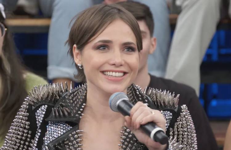Letícia Colin relembra primeiro trabalho e revela realização de sonho no ‘Altas Horas’ deste sábado