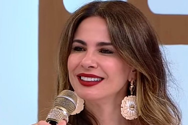 Luciana Gimenez passa por sufoco durante o banho e compartilha momentos de tensão: “Tremendo”