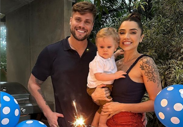 Ex-BBB Paula Amorim surge indignada após receber comentário ofensivo contra o seu filho: ‘muito feio’