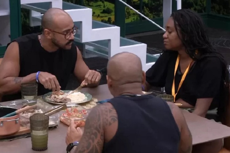 BBB23: enciumado, Ricardo Alface chama Cezar Black de ‘talarico’ após investida em Sarah Aline