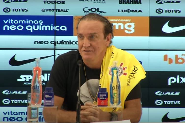 Cuca deixa o Corinthians após suposto estupro vir à tona