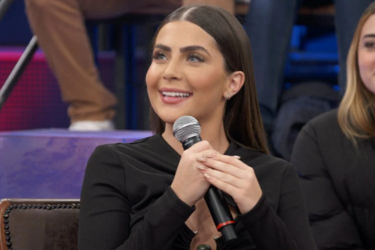 Jade Picon recebe críticas após momento constrangedor no ‘Altas Horas’: “Vive em uma realidade paralela”