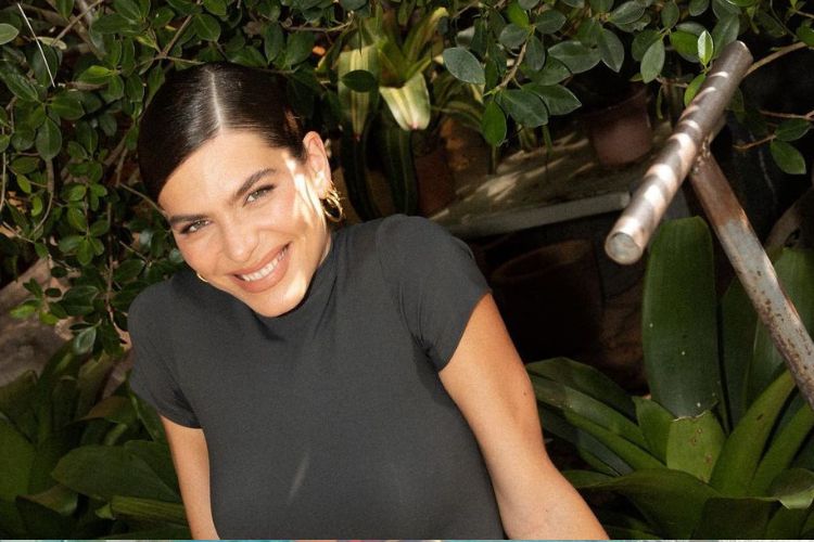 Mariana Goldfarb faz reflexão pessoal após separação de Cauã Reymond: “Livre”