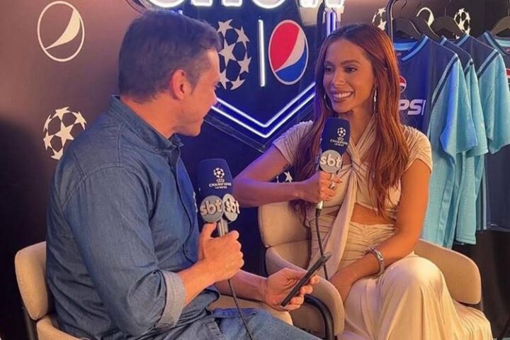 Anitta fala sobre a final da Champions League no SBT