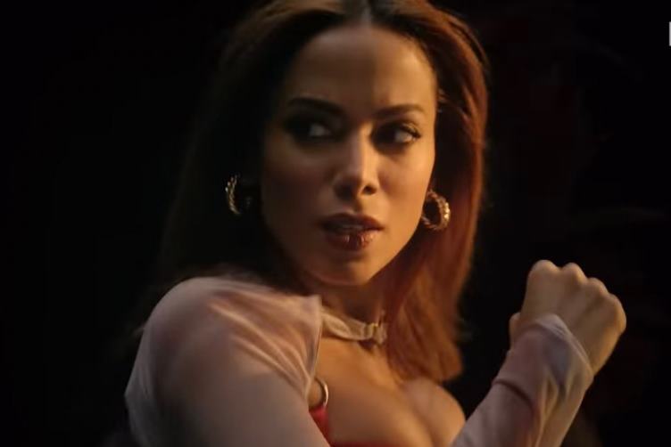 Anitta polemiza ao criticar série da Netflix: ”só ladeira abaixo”