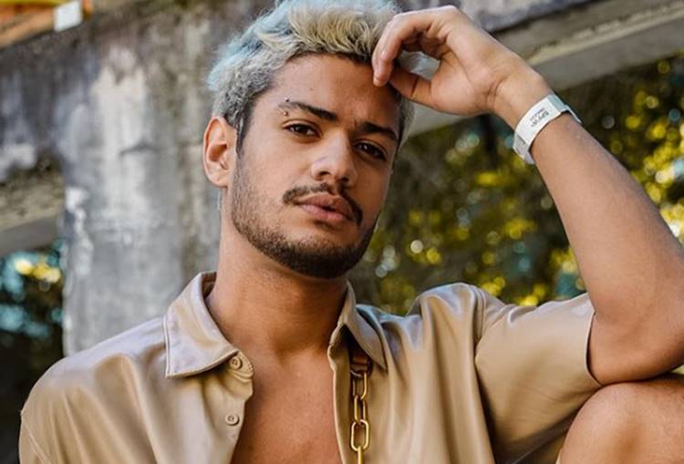 Gabriel Santana desabafa sobre sua sexualidade e dispara: “gosto de 50% de homens e 50% de mulheres”
