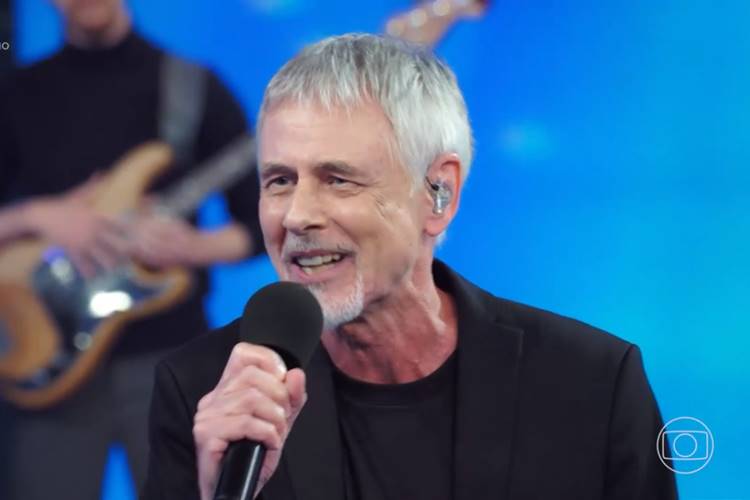 Ritchie celebra os 40 anos de ‘Menina Veneno’ e faz revelação no ‘Domingão’