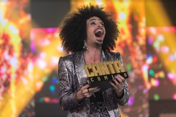Helleno campeão do Canta Comigo