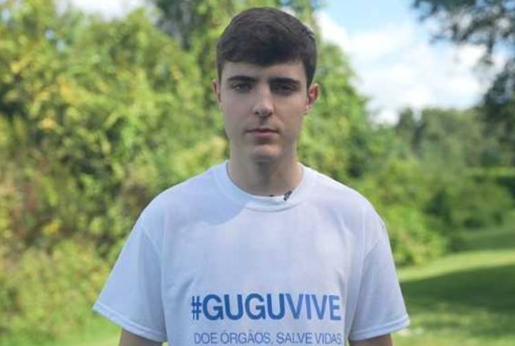 João Augusto, filho de Gugu, surpreende ao surgir ‘sarado’ na web