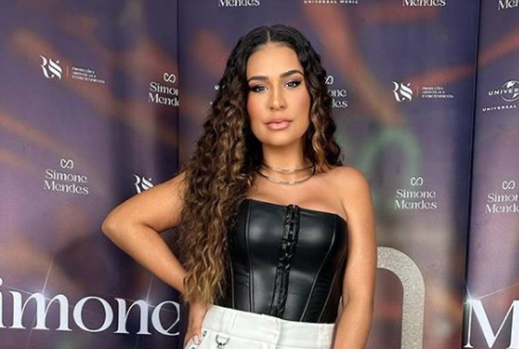 Simone Mendes rebate internauta após receber crítica pela forma que se veste