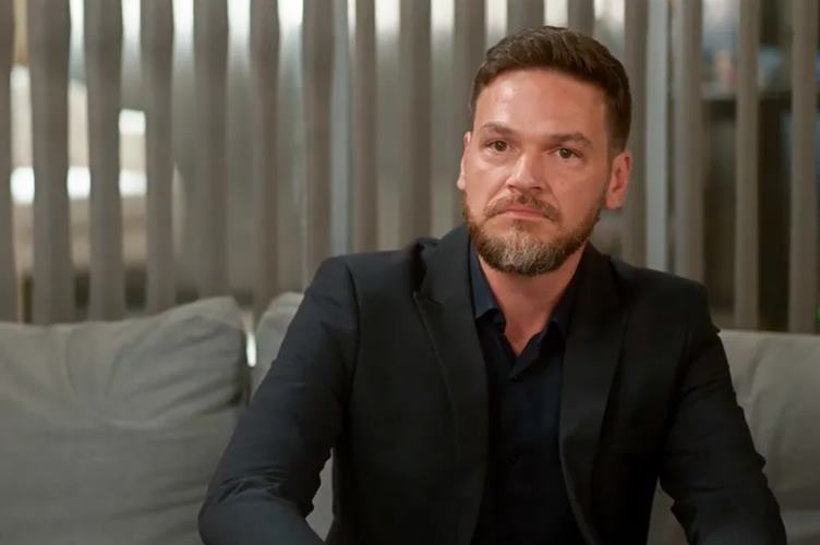 Vai na Fé: Theo é denunciado por abuso