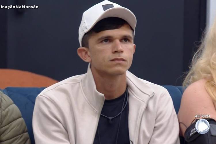 Tiago Dionisio, após eliminação de ‘A Grande Conquista’, detona Bruno Tálamo: “falso”