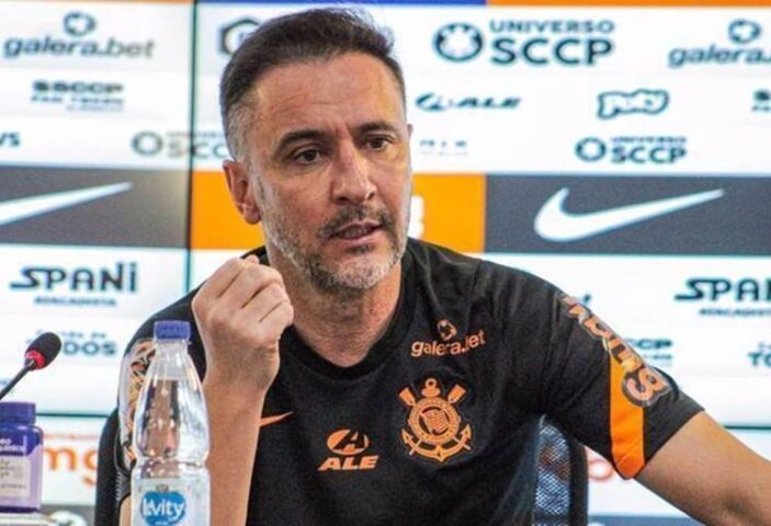 Vítor Pereira faz revelação sobre o Corinthians
