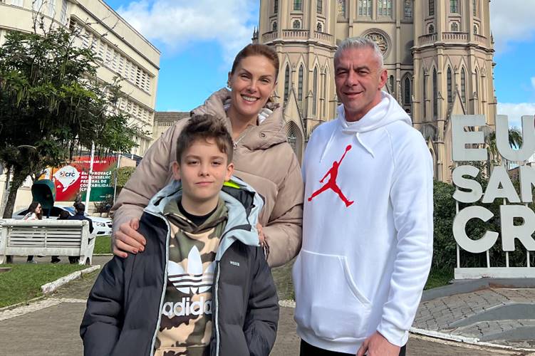Ana Hickmann, Alezinho e Alexandre Correa