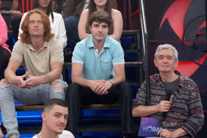 João Augusto ao lado do amigo e de Serginho no Altas Horas João Augusto ao lado do amigo e de Serginho no Altas Horas