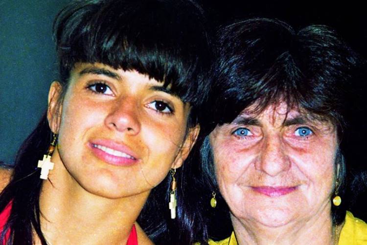Mara Maravilha celebra ‘Dia dos Avós’ e publica rara foto ao lado de sua avó Maria