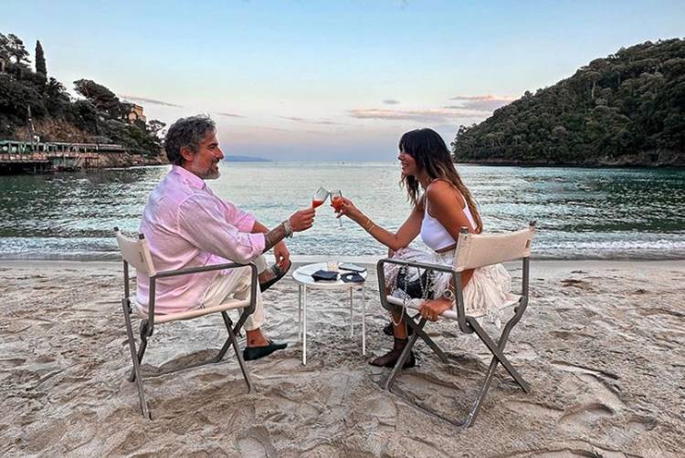 Marcos Mion surge ao lado da esposa e faz recomendação aos casais: “ressignificar e reencontrar”