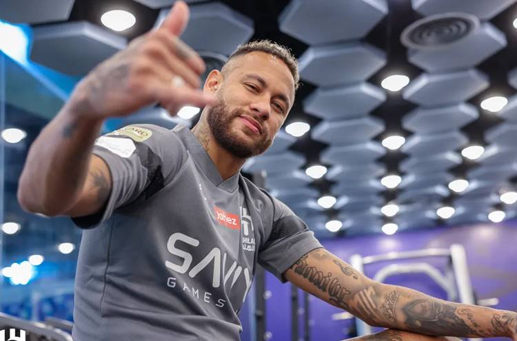 Neymar se recupera de lesão e deve estrear pelo Al-Hilal antes de jogo da Seleção Brasileira