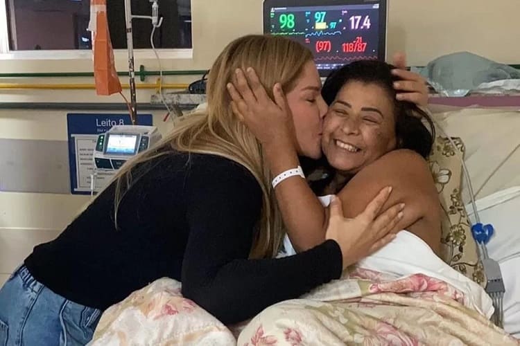 Viúvo surge indignado com funkeira que expôs a morte de MC Katia na internet antes da família ser comunicada