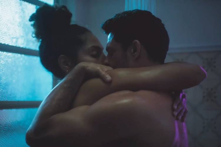 Barbara Reis e Cauã Reymond como Aline e Caio de Terra e Paixão - Foto: Globo