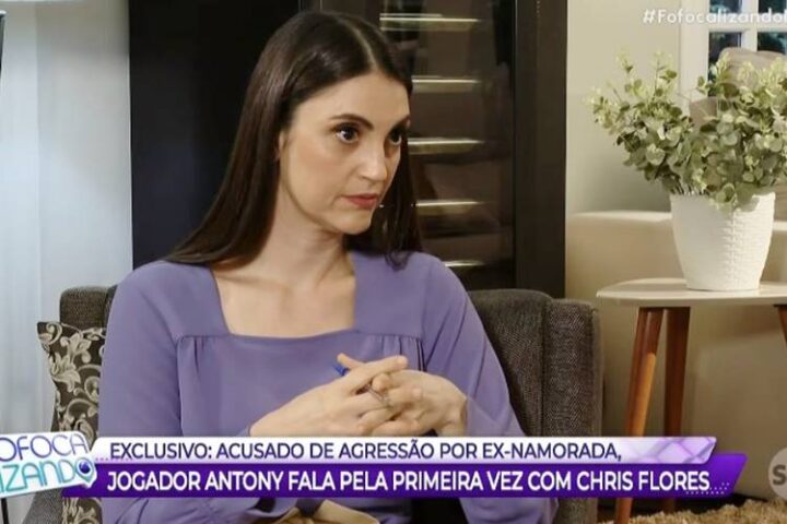 Chris Flores no Fofocalizando Chris Flores no Fofocalizando