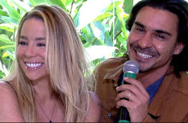 Danielle Winits rompe o silêncio e comenta fim do casamento com André Gonçalves