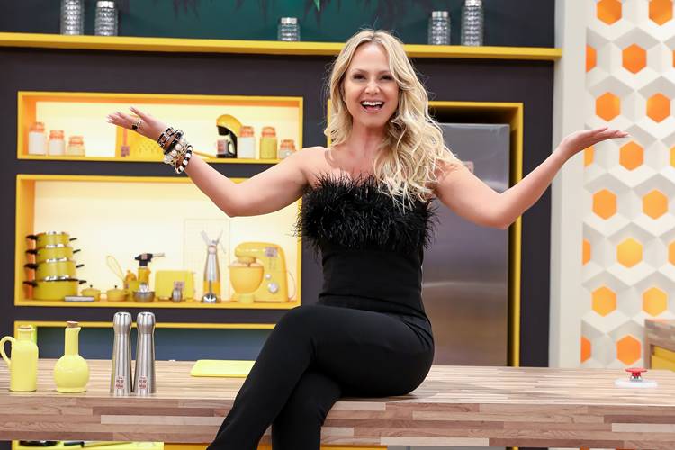 Programa Eliana estreia oitava temporada do quadro “Minha Mulher Que Manda”