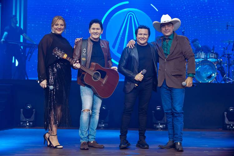 Especiais comemoram os 18 anos da TV Aparecida