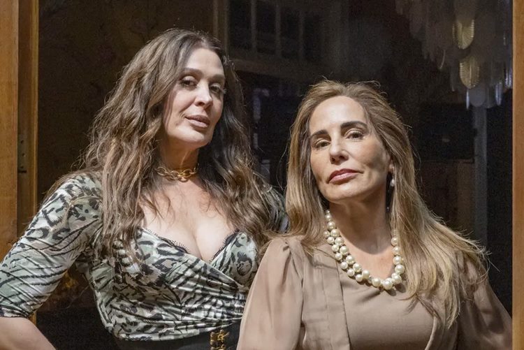 Claudia Raia celebra parceria com Gloria Pires em ‘Terra e Paixão’