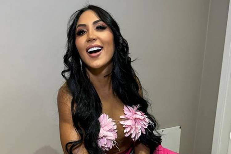 Dayanne Bezerra volta a detonar Record e faz ‘apelo’ para Boninho: “Ia dar o nome”