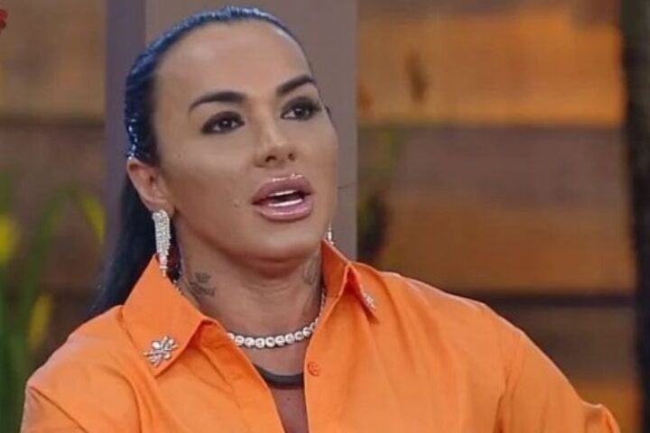 Kamila Simioni - A Fazenda - Foto Record Tv/ Playplus