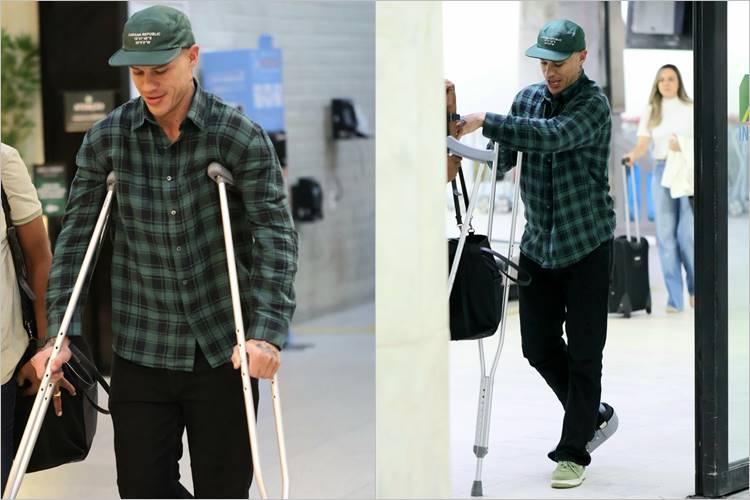 José Loreto surge de muletas em aeroporto do Rio de Janeiro