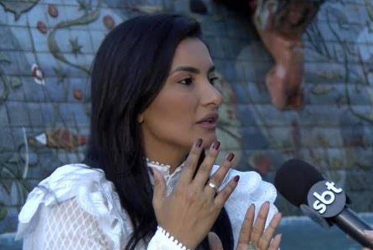 Maria Reis, ex-noiva de Manoel Gomes, o chama de ‘farsista’ em entrevista para o ‘Fofocalizando’