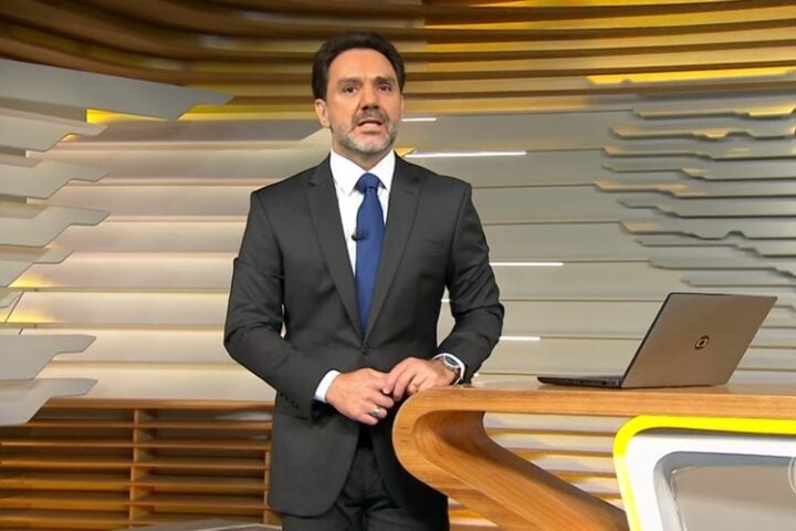 Paulo Renato Soares assume o Bom Dia Brasil