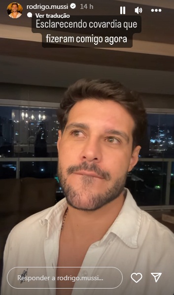 Rodrigo Mussi - print stories