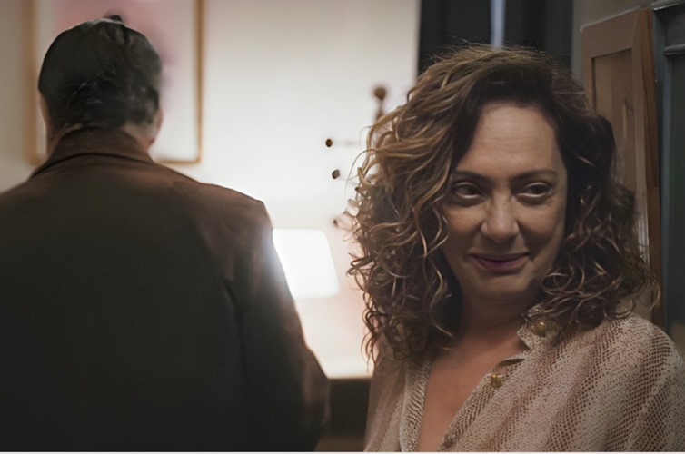 Terra e Paixão: Agatha atira em Antônio em plano maquiavélico contra Aline