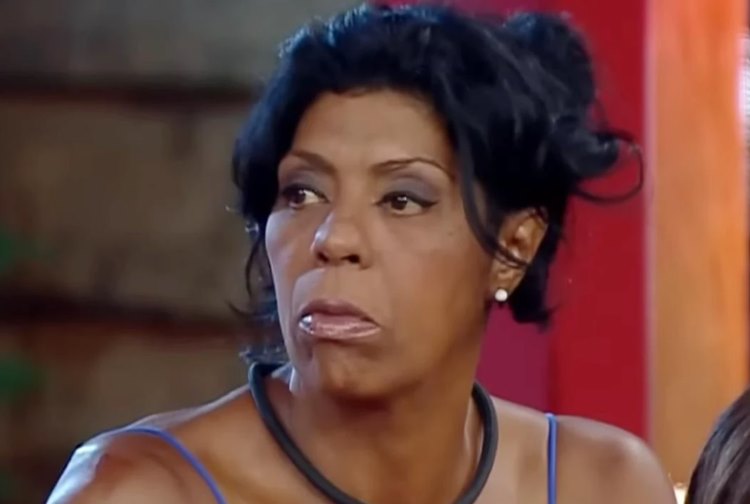 Márcia Fu atualiza estado de saúde após ter sido levada às pressas para hospital