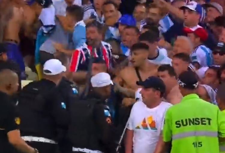 Briga generalizada entre torcidas do Brasil e Argentina toma conta do Maracanã