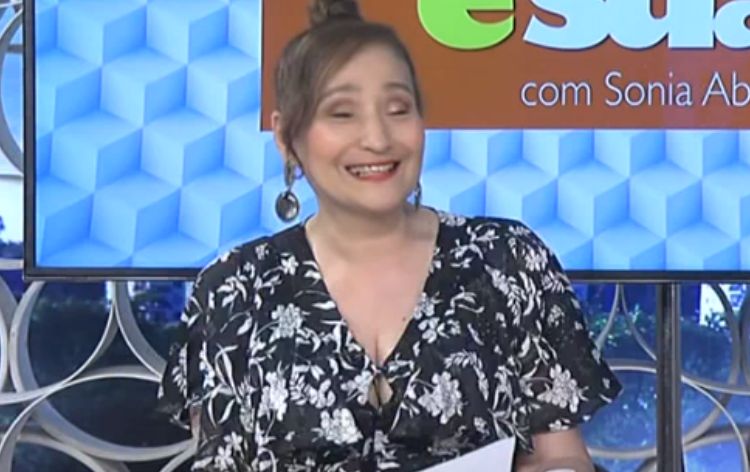 Sonia Abrão Sonia Abrão (Reprodução: RedeTV)