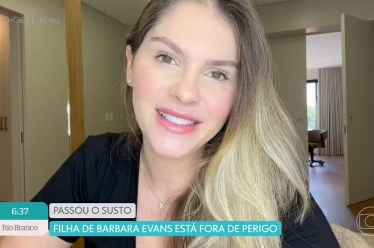 No ‘É de Casa’, Bárbara Evans revela que a filha está fazendo fisioterapia após cirurgia no pulmão