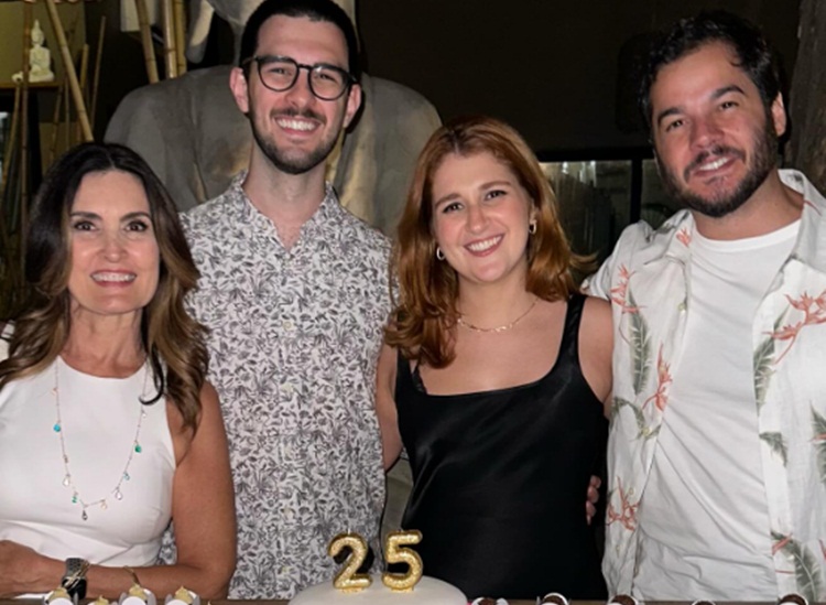 Fatima Bernardes com o filho e a nora - Instagram