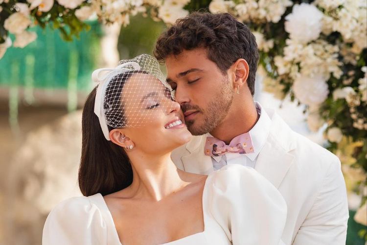 Larissa Manoela e André Luis foram um dos casais que entraram para a lista do Área Vip (Reprodução: Instagram do casal)